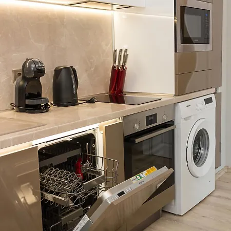 Sunny 1bd Flat In St Constantine & Helena Complex By Flat Mаnаger דירה *