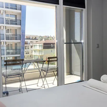 Sunny 1bd Flat In St Constantine & Helena Complex By Flat Mаnаger 바르나