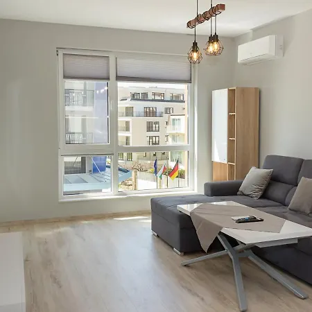 Sunny 1bd Flat In St Constantine & Helena Complex By Flat Mаnаger Apartmán