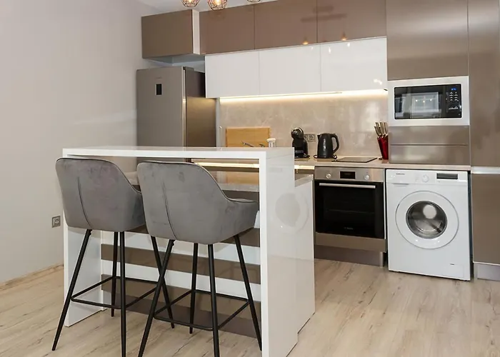 Sunny 1bd Flat In St Constantine & Helena Complex By Flat Mаnаger 아파트 바르나